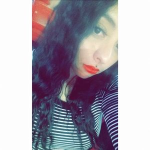 Meet your Posher, Crystal